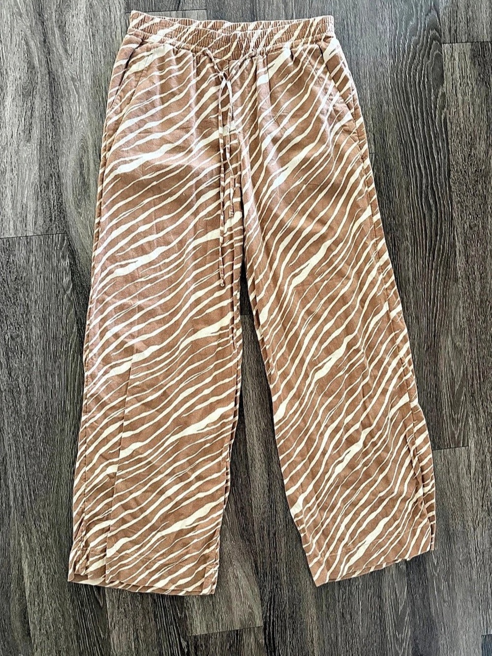 Women's Wide Leg Animal Print Pants in Brown & White